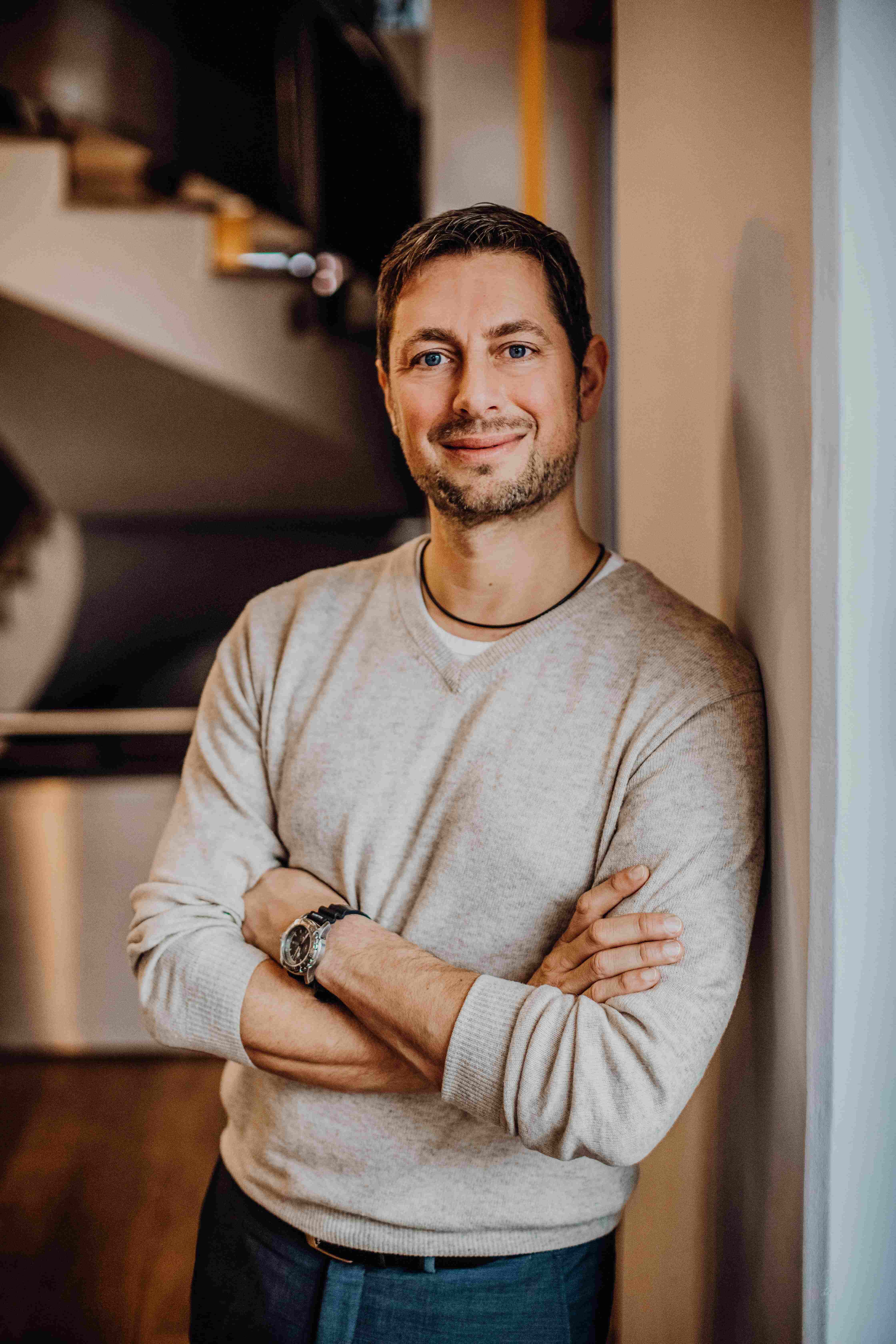 Mehr als nur Unternehmensberatung: Ideen auf den Punkt bringen, Geschäftsmodelle schärfen und Ihr Unternehmen erfolgreich am Markt positionieren... Business-Coach360 Grad Experte mit fast 20 Jahren Erfahrung, viel Empathie und interdisziplinärer Kompetenz (Betriebswirtschaft, Didaktik & Psychologisch)